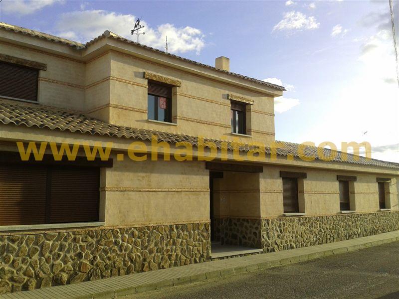 CASA-CHALET EN SONSECA - TOLEDO